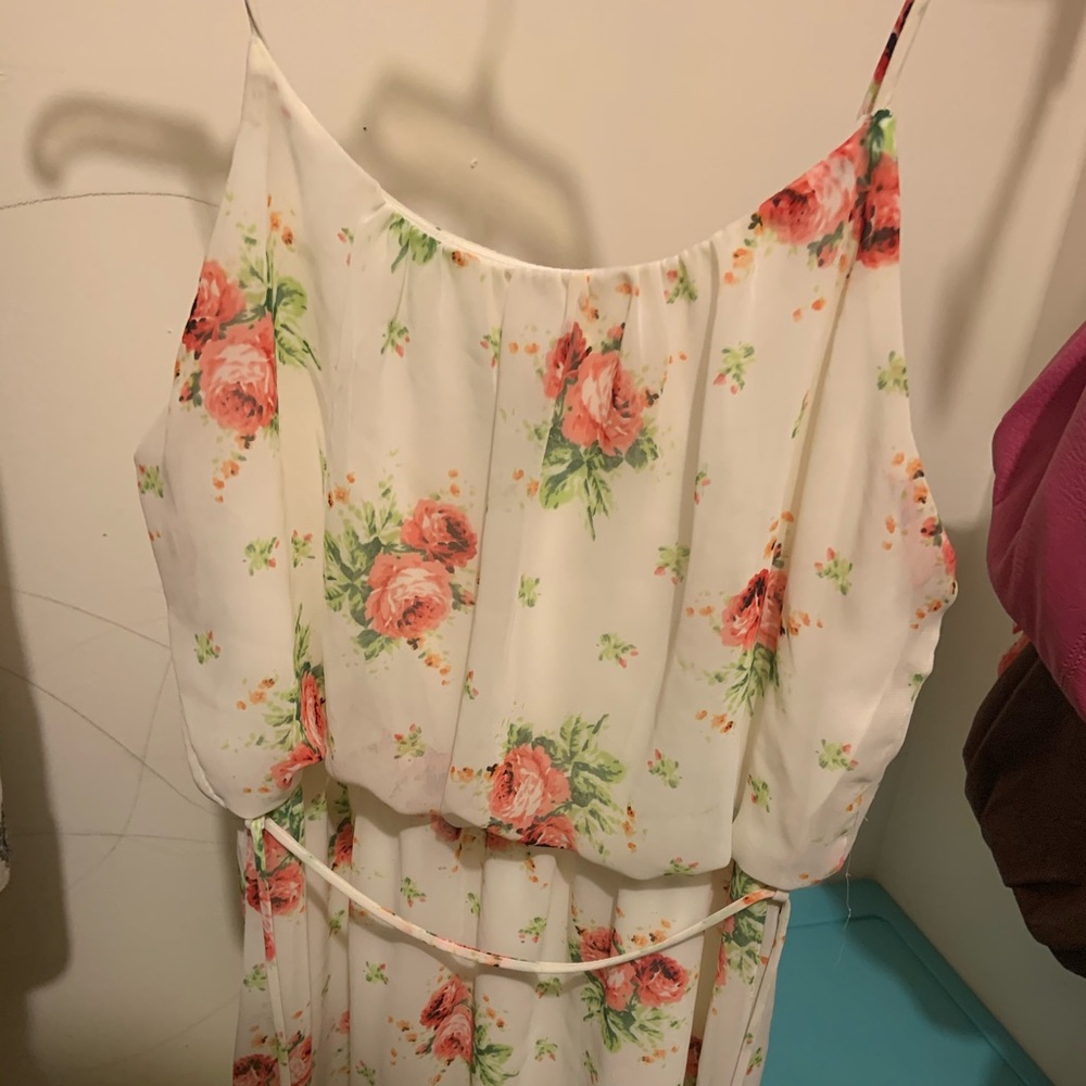 Super cute floral sundress